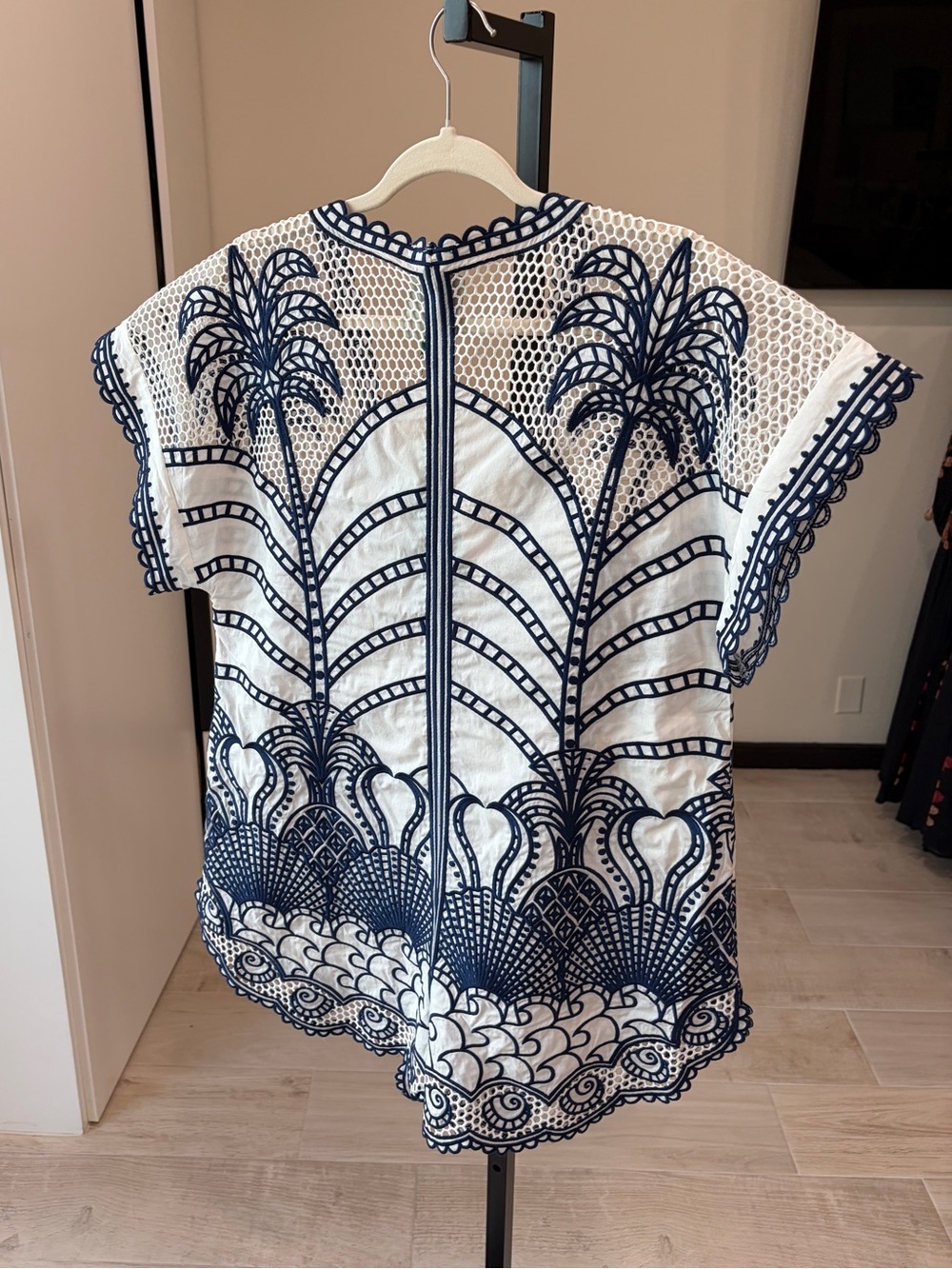 Farm Rio: Blue Richelieu Plunging Neck
Romper - Picture 5 of 9
